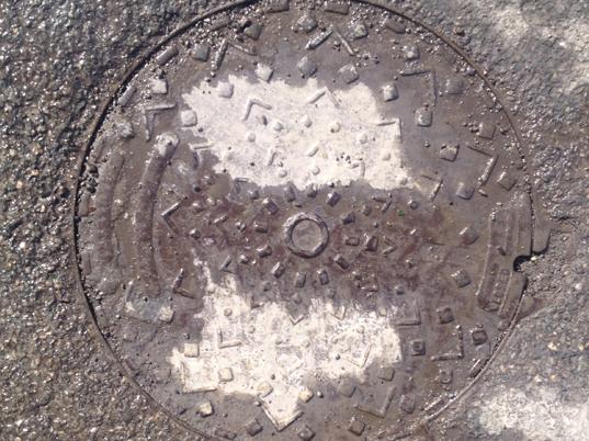 manhole meribel b